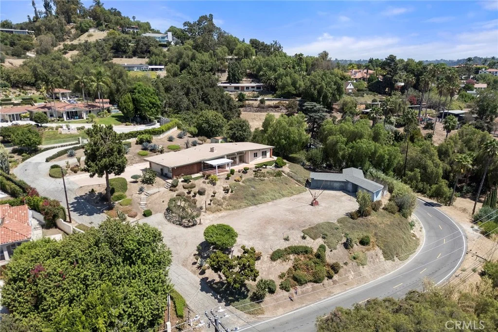 1281 West Road, La Habra Heights, CA 90631