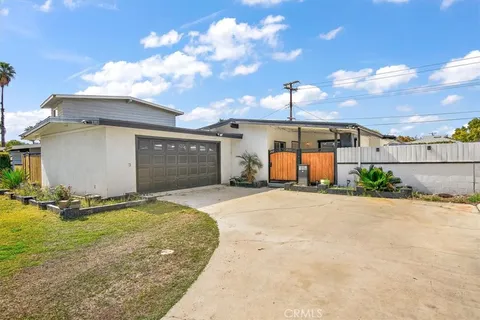 8197 Helena Avenue, Riverside, CA 92504 - MLS#: IG25052306