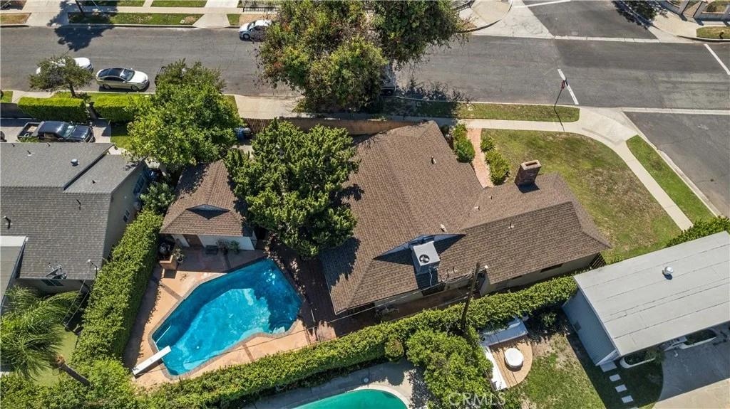 17231 Lanark St, Van Nuys, CA 91406