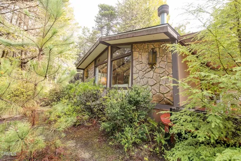 3350 King Salmon Lane, Albion, CA MLS: C1-10838