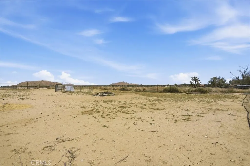 Additional image 32 of 15235 Newmont Ave, Lancaster, CA 93535