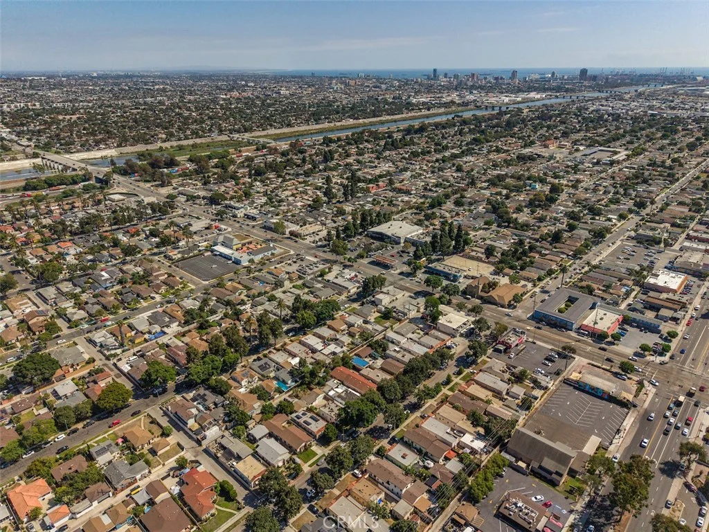 2672 Adriatic Avenue, Long Beach, CA 90810