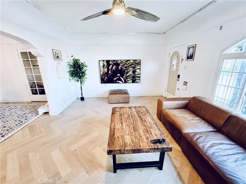Additional image 20 of 3034 Edgehill Drive, Los Angeles, CA 90018