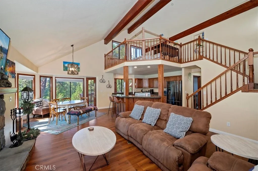 920 Arbula Dr, Crestline, CA 92325 photo 3