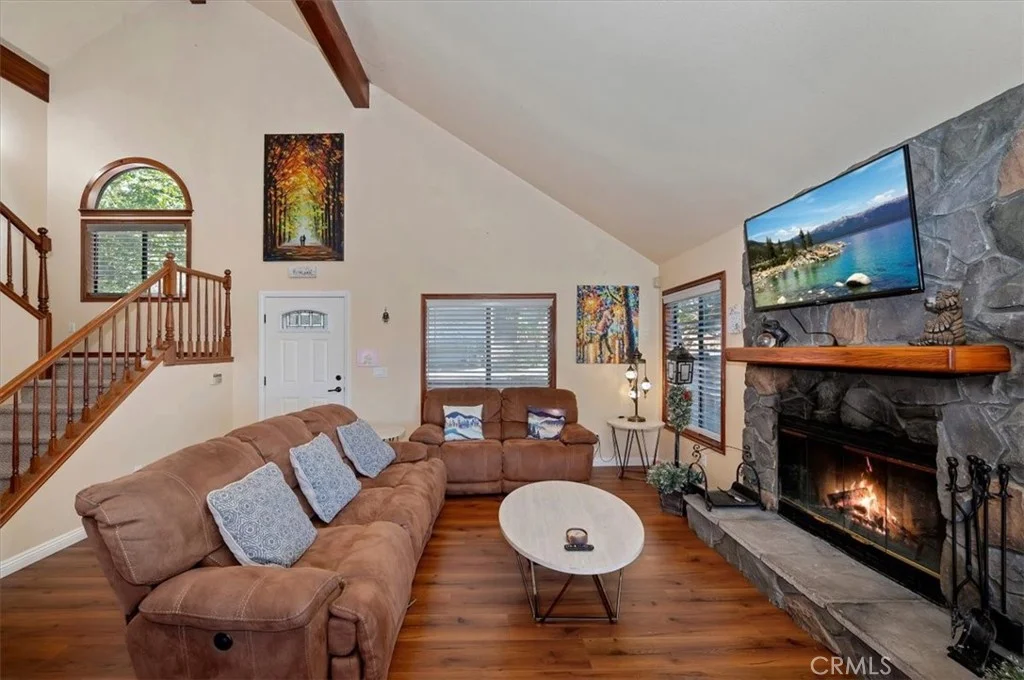 920 Arbula Dr, Crestline, CA 92325 photo 4