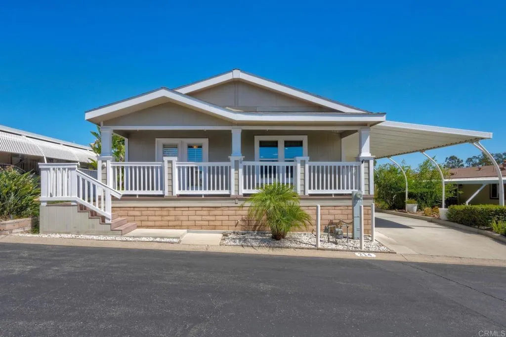 525 W El Norte Parkway Unit 214, Escondido, CA 92026