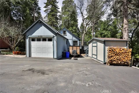 23352 Outlook Lane, Crestline, CA MLS: IG25074425