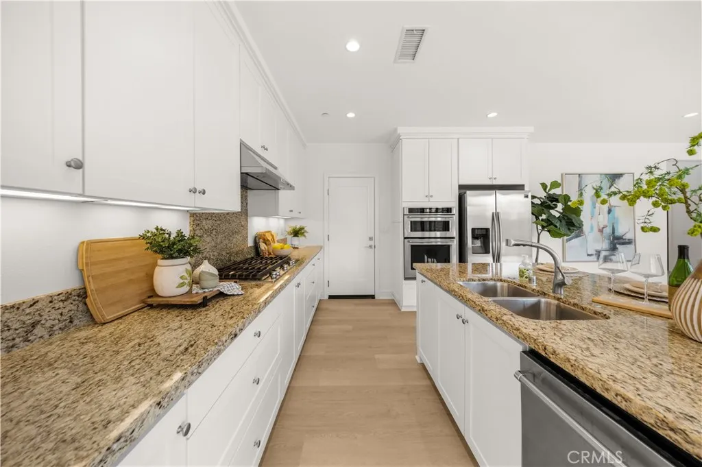 Additional image 16 of 111 Grazie, Irvine, CA 92602