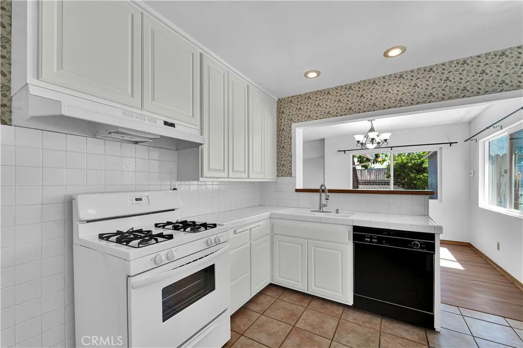 Additional image 10 of 10248 Mather Ave, Sunland, CA 91040