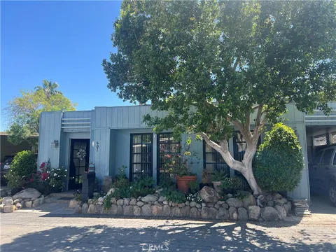 607 Cameo, Palm Springs, CA MLS: IG25073056