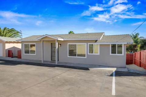 2215 Bonita Street, Lemon Grove, CA MLS: NDP2502911