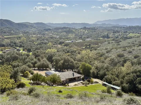 45600 La Cruz Dr., Temecula, CA 92590 - MLS#: SW24223407