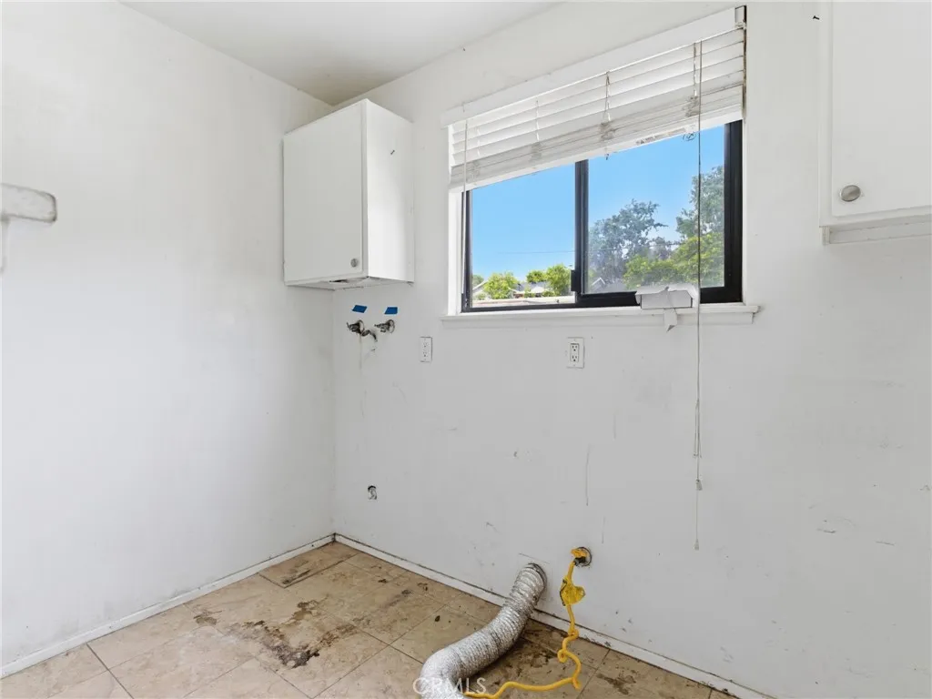 Additional image 19 of 10127 Foothill Boulevard, Sylmar, CA 91342