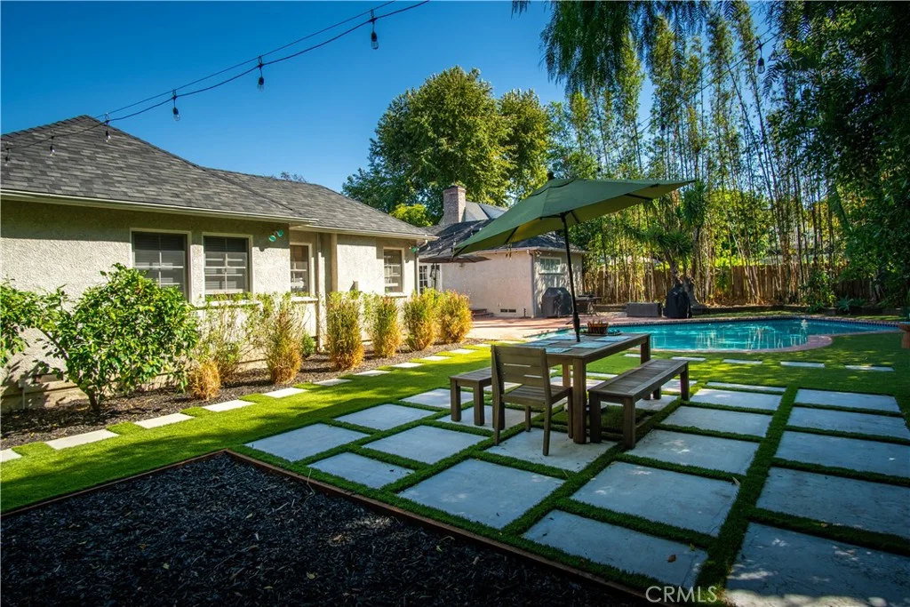 4755 Burnet Ave, Sherman Oaks, CA 91403