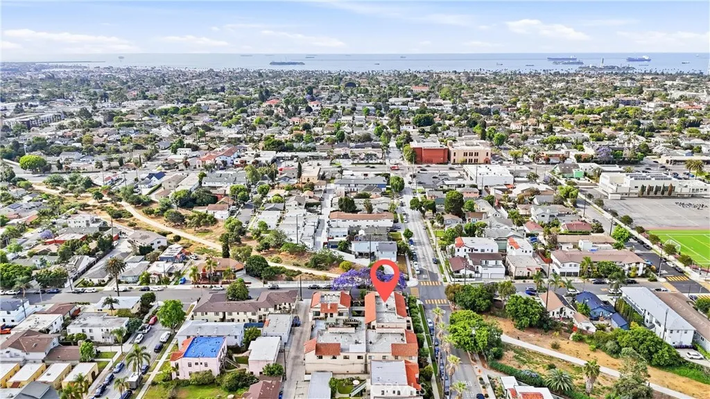 Additional image 111 of 800 Termino Avenue Unit 5, Long Beach, CA 90804