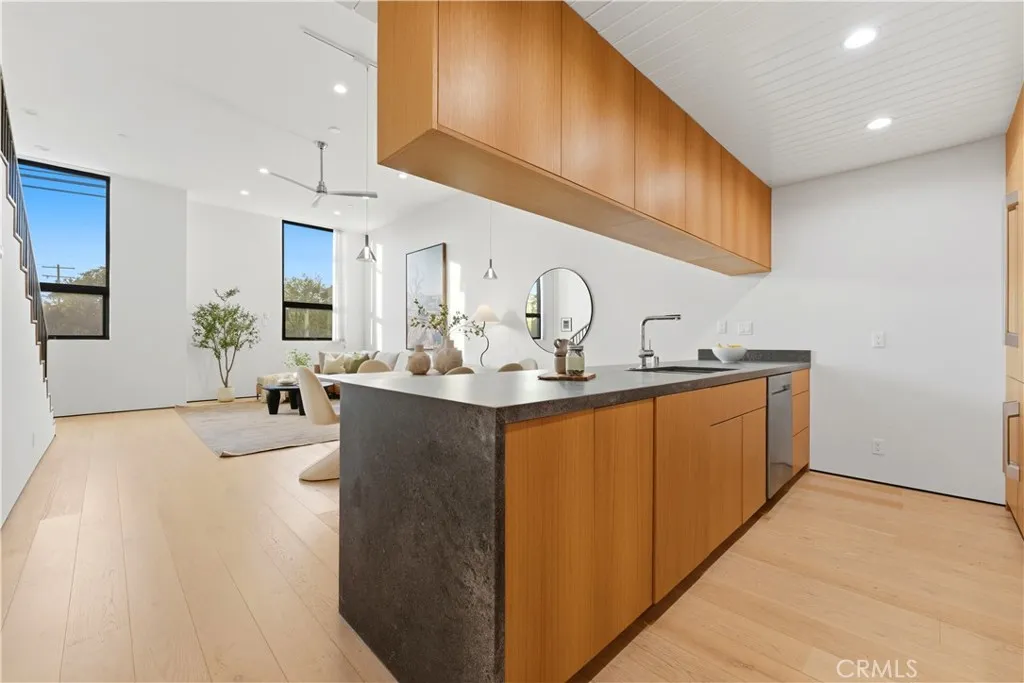 Additional image 9 of 11702 Charnock Road, Los Angeles, CA 90066