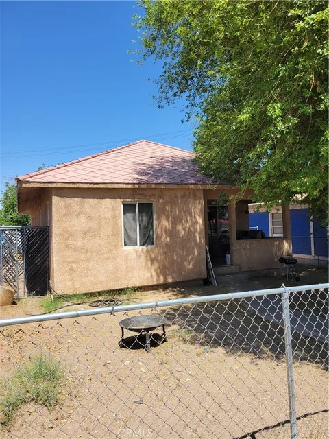 508 Acoma Street, Needles, CA MLS: JT25073127
