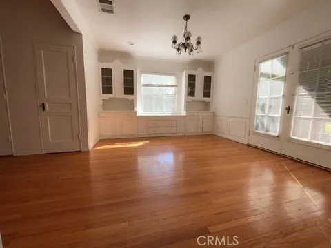 471 Woodward Boulevard, Pasadena, CA MLS: AR25056004