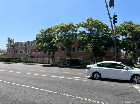 7520 Artesia Boulevard Unit 102, Buena Park, CA MLS: PW25053313