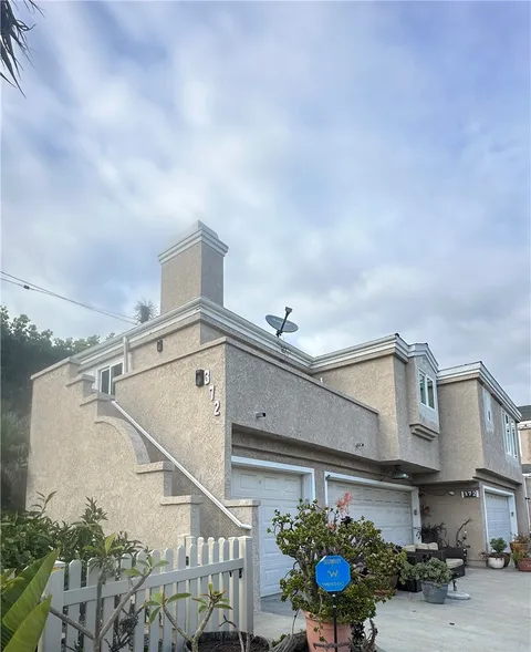 372 E 16th Street, Costa Mesa, CA MLS: OC25059745