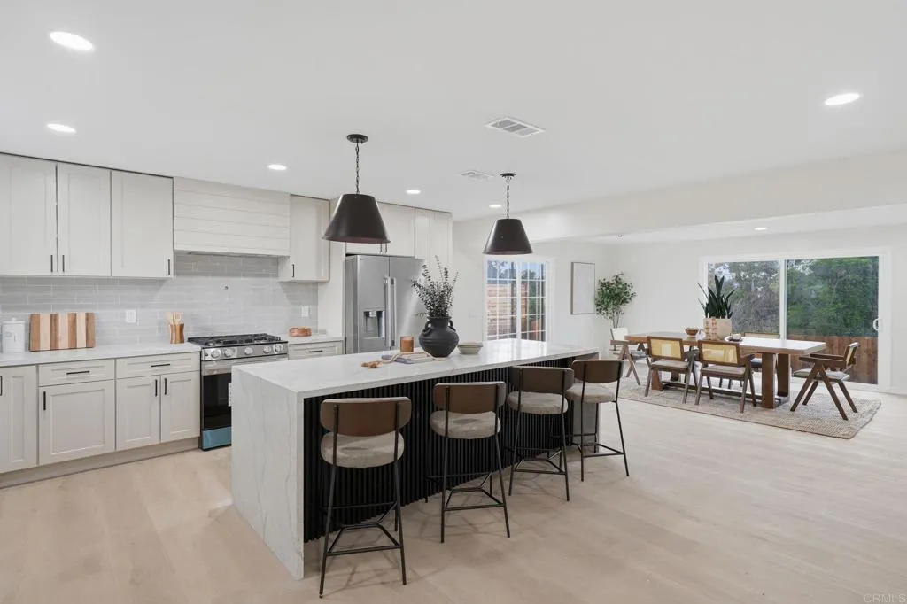 Additional image 44 of 3296 Via Bartolo, San Diego, CA 92111