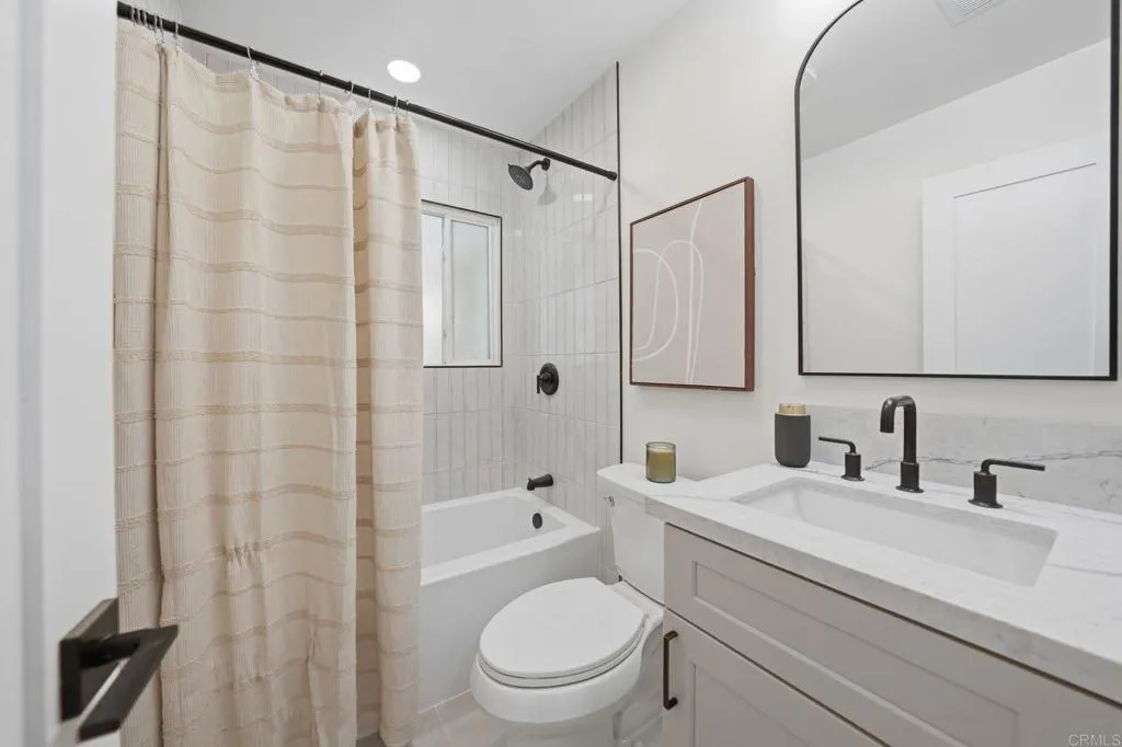 Additional image 60 of 3296 Via Bartolo, San Diego, CA 92111