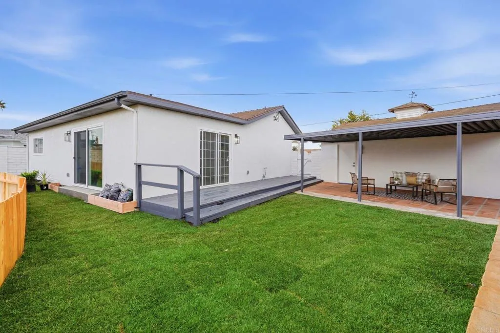 Additional image 4 of 3296 Via Bartolo, San Diego, CA 92111