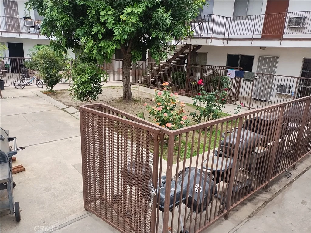 13050 Dronfield Ave Unit 16, Sylmar, CA 91342