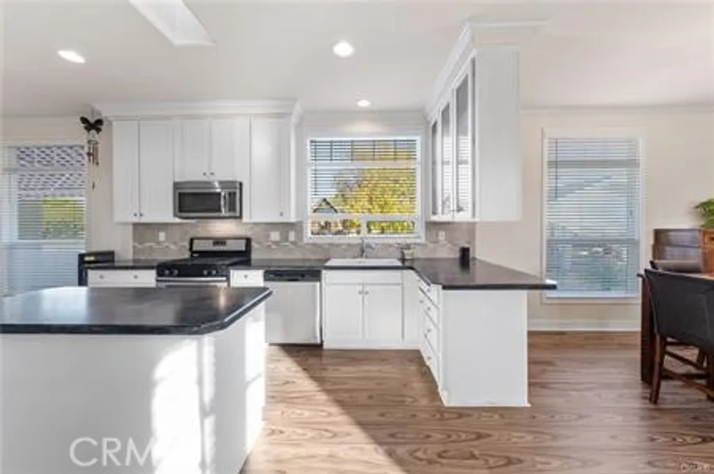 Additional image 12 of 32821 Wesley Street, Winchester, CA 92596