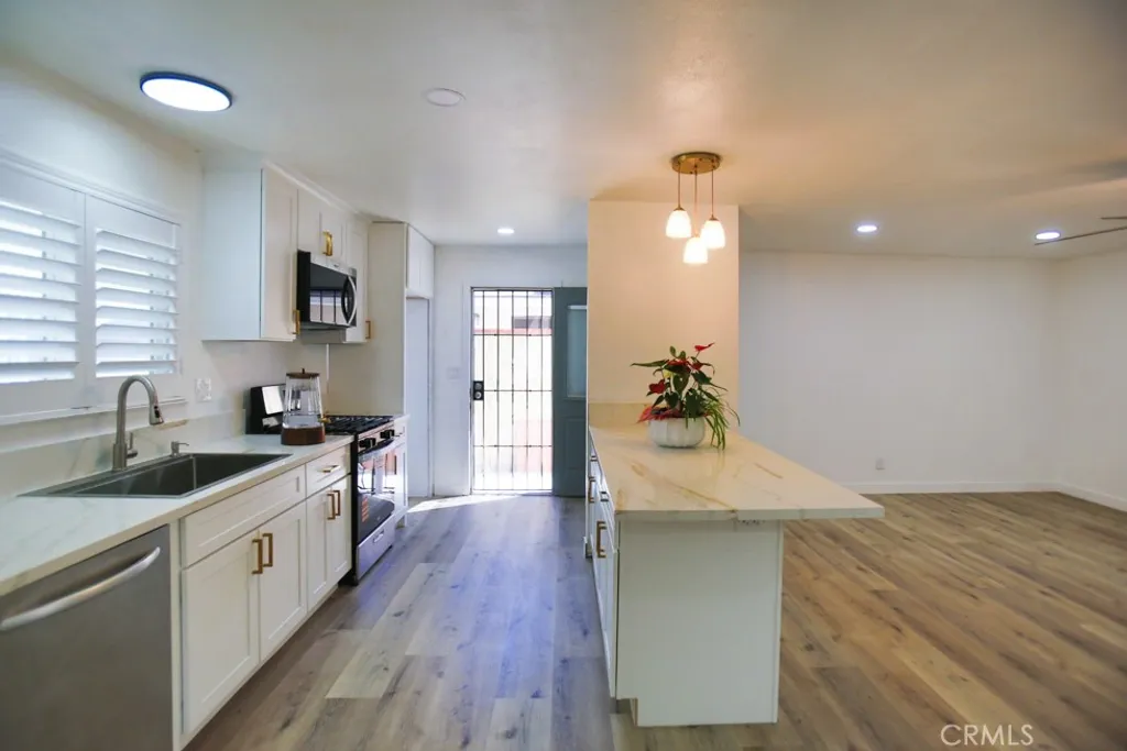 Additional image 4 of 5932 Chinook Dr, Huntington Beach, CA 92647