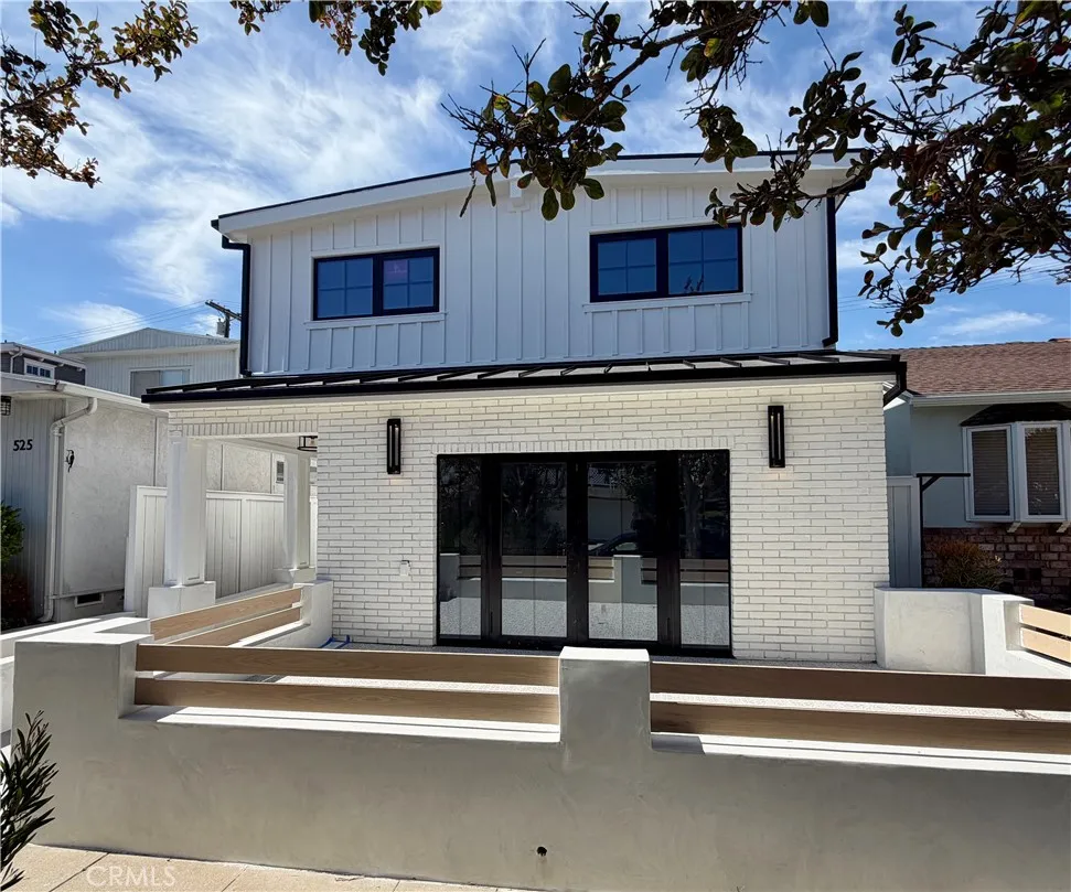 529 3rd St, Manhattan Beach, CA 90266