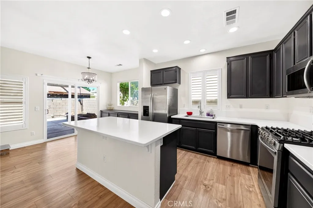 Additional image 15 of 2037 W Avenue H6, Lancaster, CA 93536