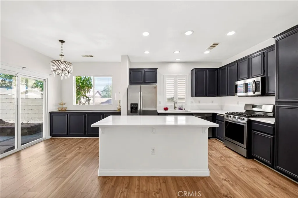 Additional image 12 of 2037 W Avenue H6, Lancaster, CA 93536