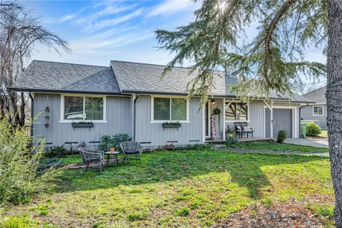 18078 Spyglass Road, Hidden Valley Lake, CA MLS: LC25003777