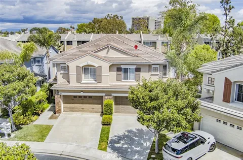 18672 Park Meadow Lane, Huntington Beach, CA MLS: OC25095190
