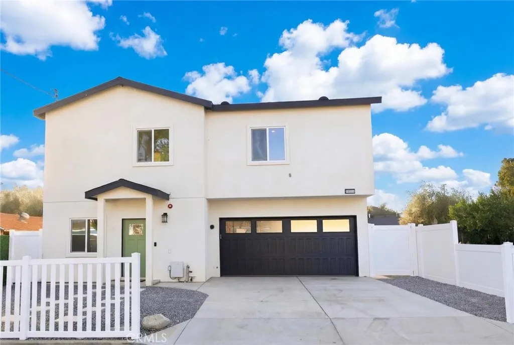 3884 N Mountain View Ave, San Bernardino, CA 92405