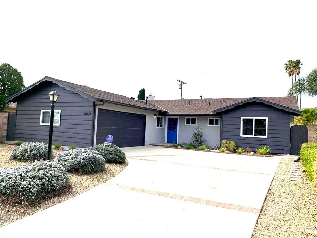 10527 Hillview Avenue, Chatsworth, CA 91311