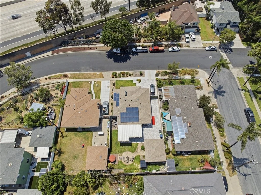 2215 N Spurgeon St, Santa Ana, CA 92706