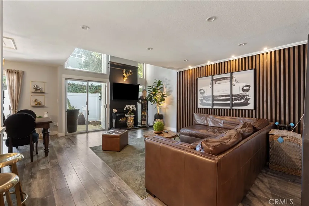 Additional image 2 of 18175 Andrea Circle N Unit 3, Northridge, CA 91325