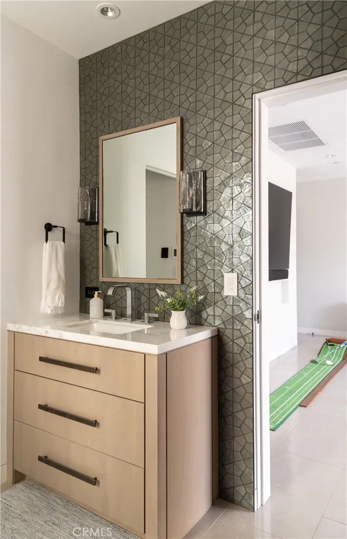 Additional image 142 of 41 21st St, Hermosa Beach, CA 90254