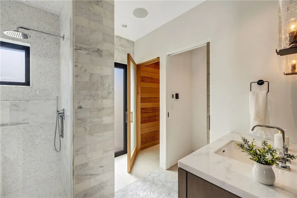 Additional image 143 of 41 21st St, Hermosa Beach, CA 90254
