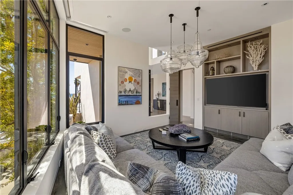 Additional image 20 of 41 21st St, Hermosa Beach, CA 90254