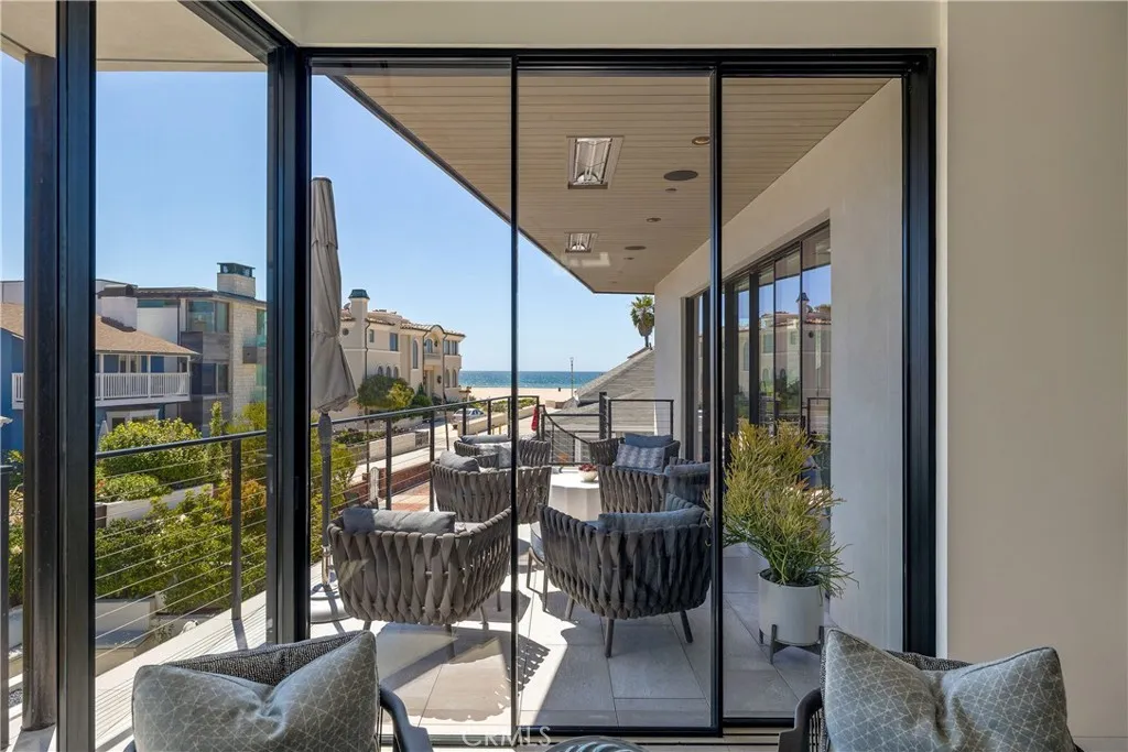 Additional image 25 of 41 21st St, Hermosa Beach, CA 90254