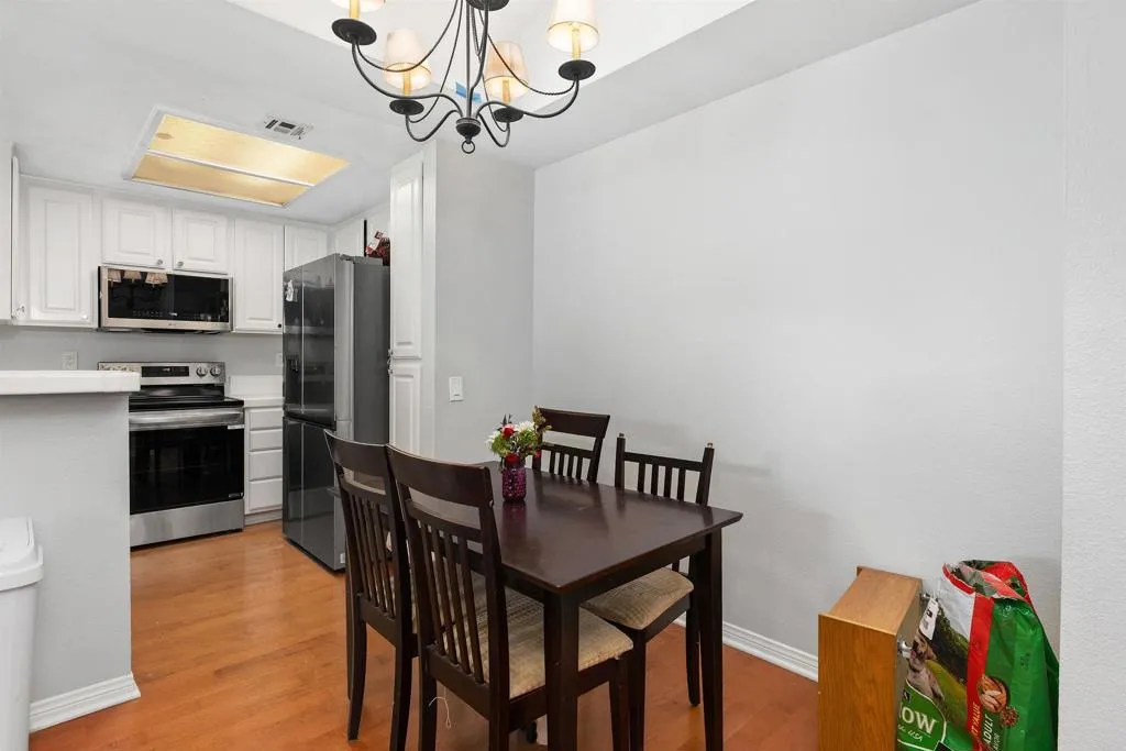 Additional image 36 of 2050 camino de la reina Unit 203, San Diego, CA 92108