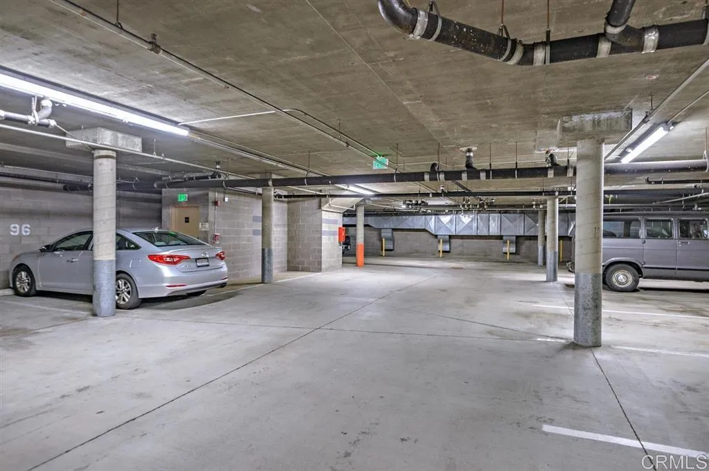 Additional image 31 of 2050 camino de la reina Unit 203, San Diego, CA 92108