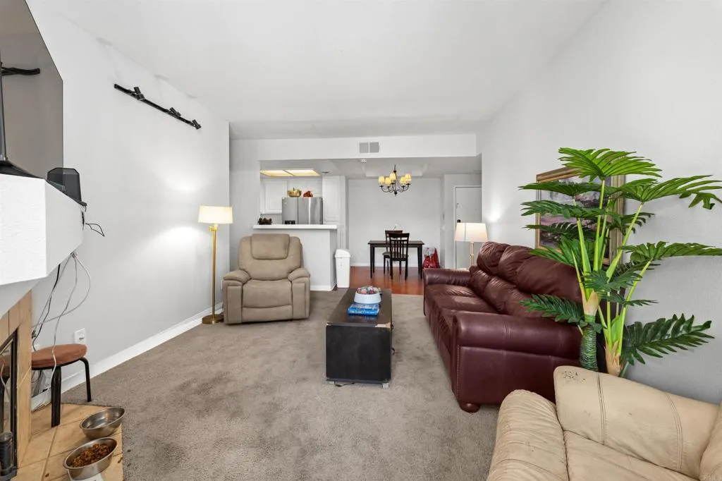 Additional image 8 of 2050 camino de la reina Unit 203, San Diego, CA 92108