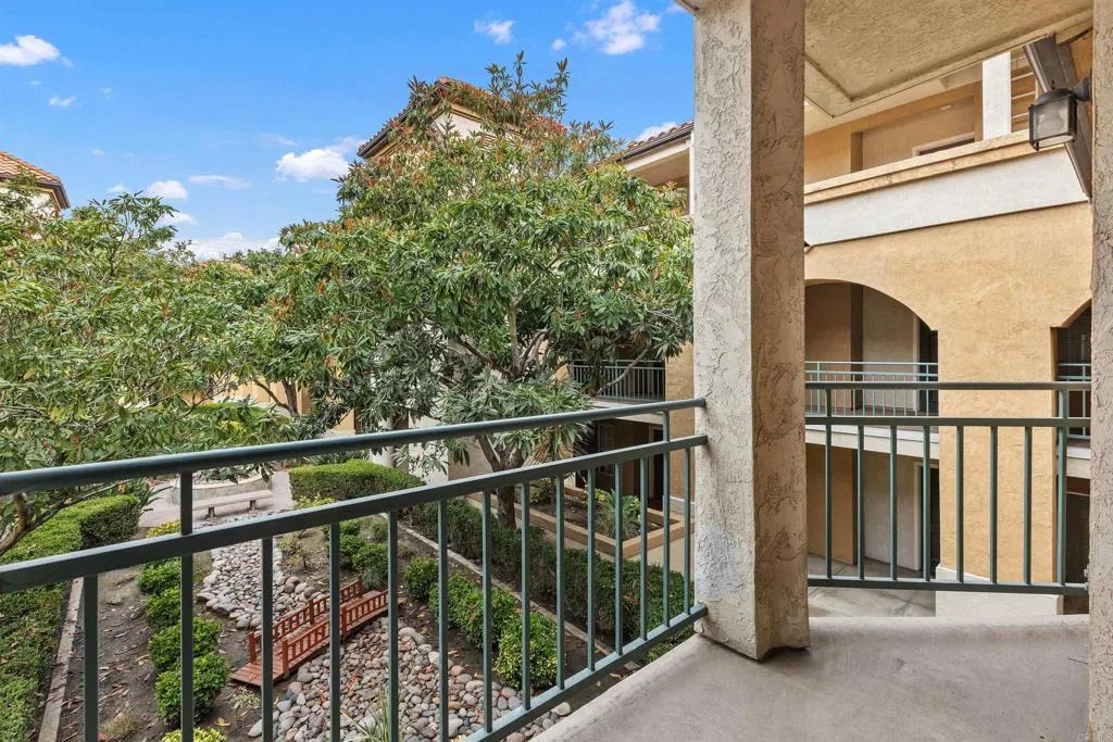 Additional image 51 of 2050 camino de la reina Unit 203, San Diego, CA 92108