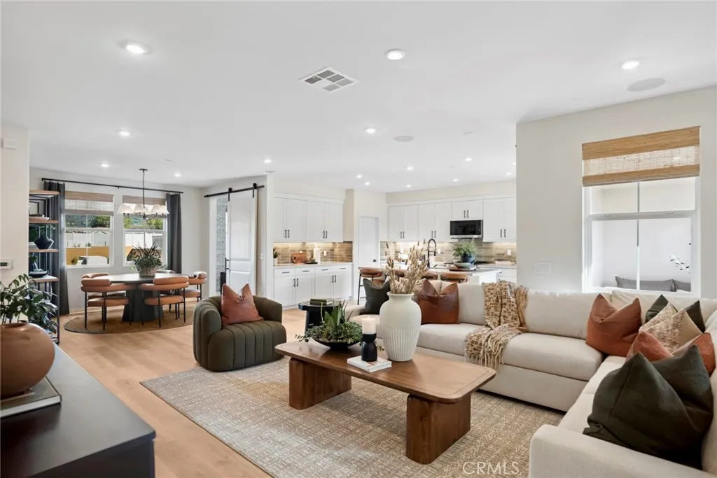 Additional image 2 of 727 E. Route 66, Glendora, CA 91740