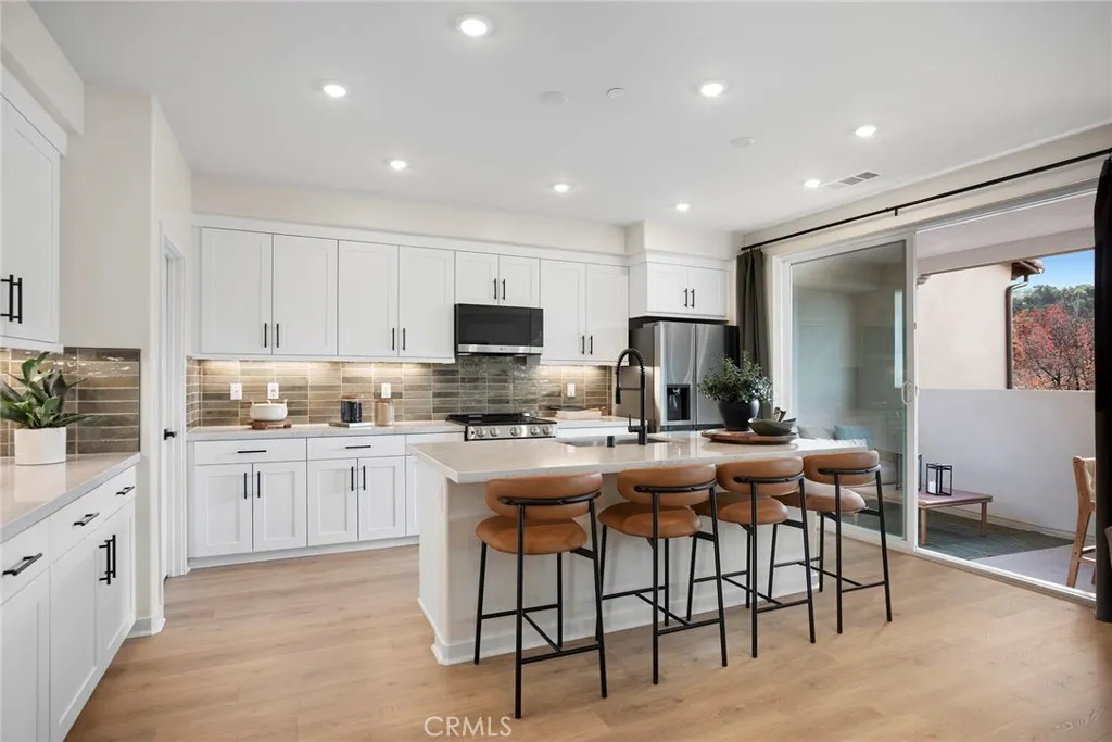 Additional image 4 of 727 E. Route 66, Glendora, CA 91740