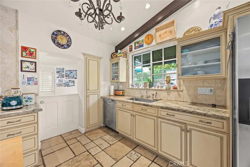 Additional image 111 of 537 Cumberland Rd, Glendale, CA 91202